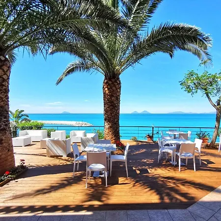 Villa Anita Apartments Aparthotel 4*