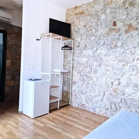 Anita Aparthotel 4*