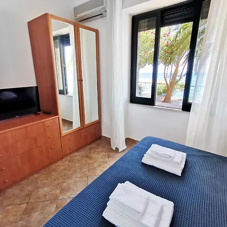 Anita Aparthotel Capo dʼOrlando