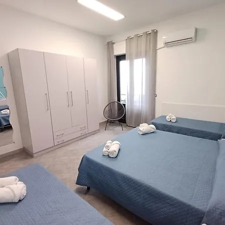 Anita 4*