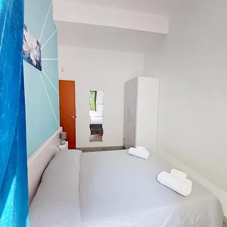 Aparthotel Villa Anita Apartments 4*
