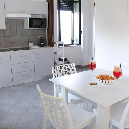 Aparthotel Villa Anita Apartments 4*