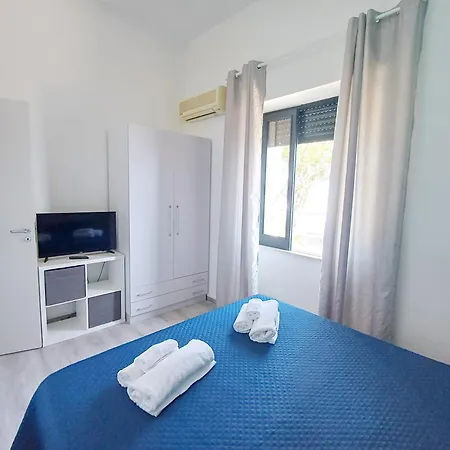 Villa Anita Apartments Aparthotel 4*