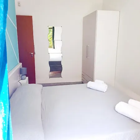维拉安尼塔公寓 公寓式酒店 4*