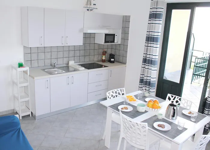 Aparthotel Anita 4*